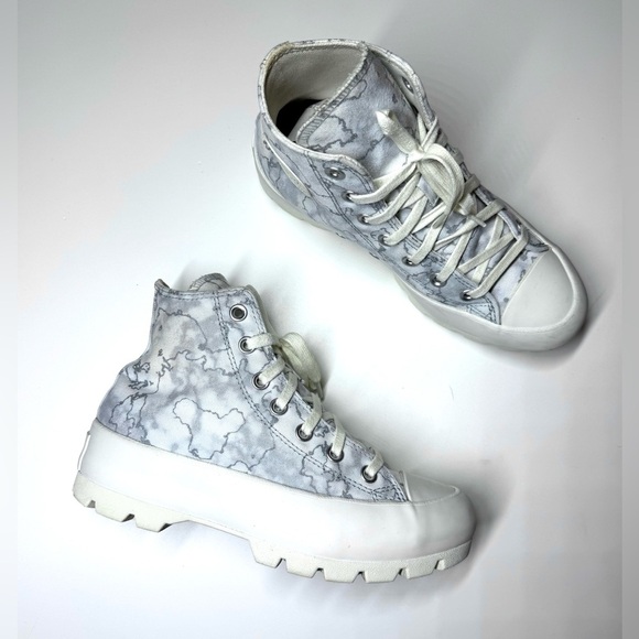 Converse Women’s Chuck Taylor All Star Lugged High Top Gray Platform Shoe Size-7 - Picture 3 of 9